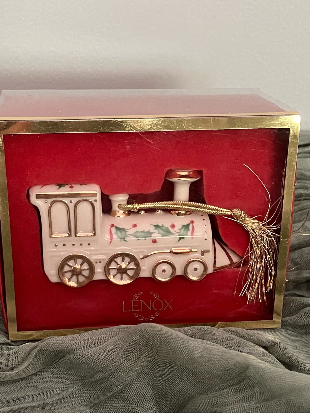 Lenox Porcelain Train 2000 Ornament with Gold Accents